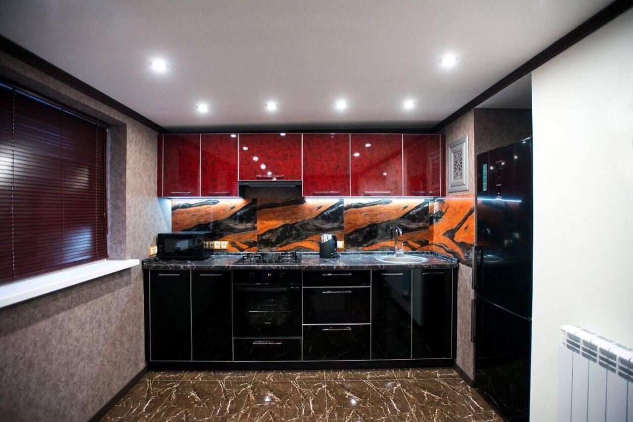 Luxury Apartment for rest on Nauki Avenue Kharkiv Extérieur photo
