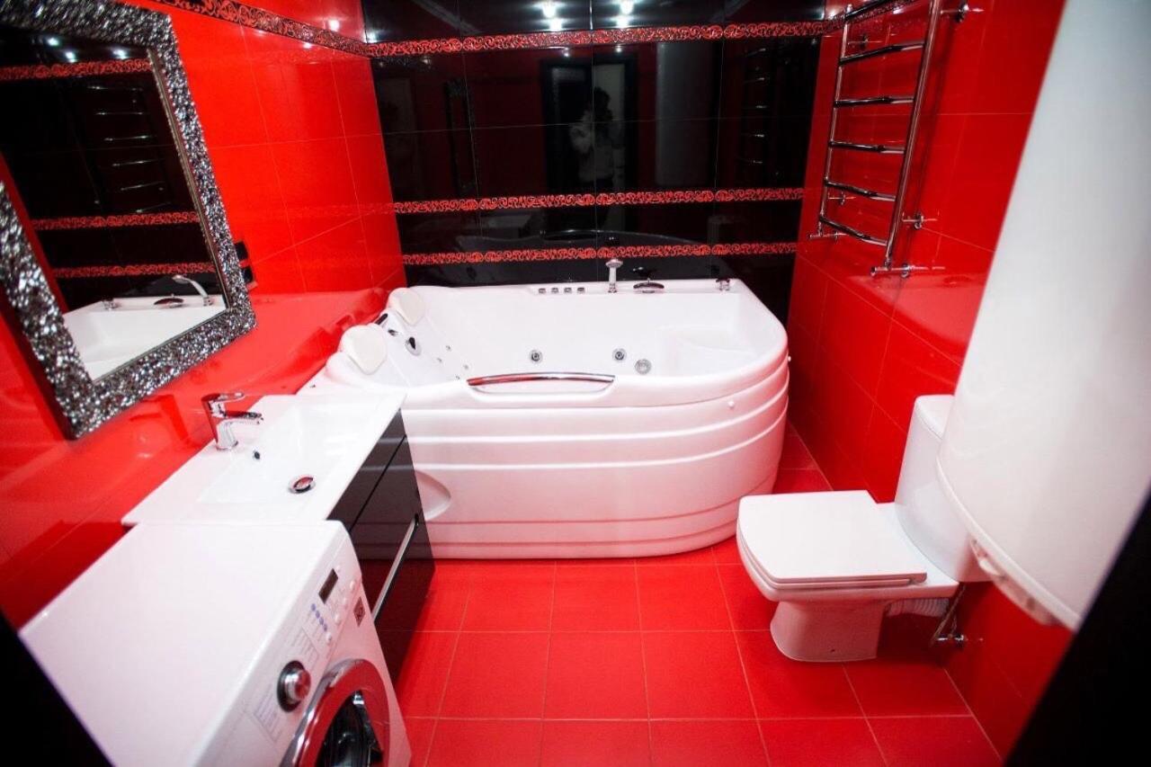 Luxury Apartment for rest on Nauki Avenue Kharkiv Extérieur photo